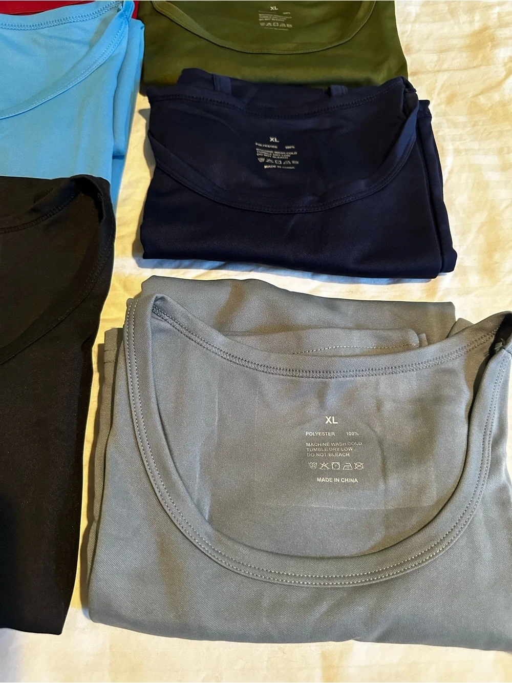 Lot of 6 Assorted Solid Scoop Neck Men’s Muscle Tank Tops Exercise Workout Sz XL